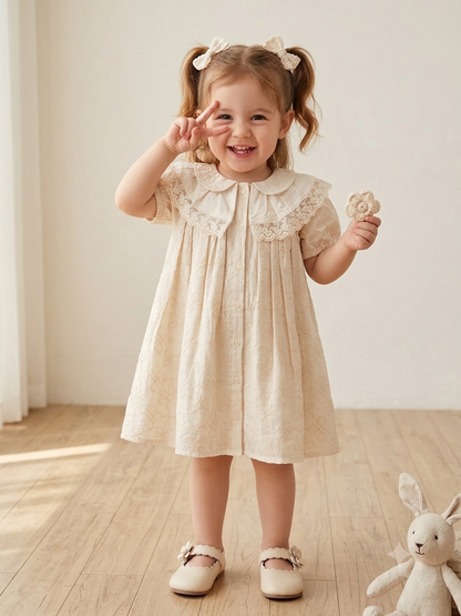 Vintage Peter Pan Collar