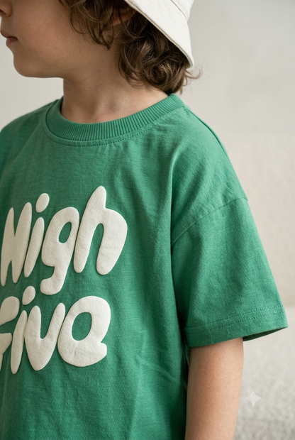 "High Five" Puff